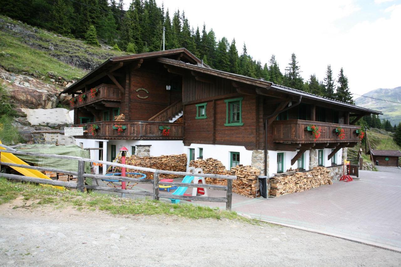 Ferienclub Silbertal - Almhütten Sölden Exterior foto