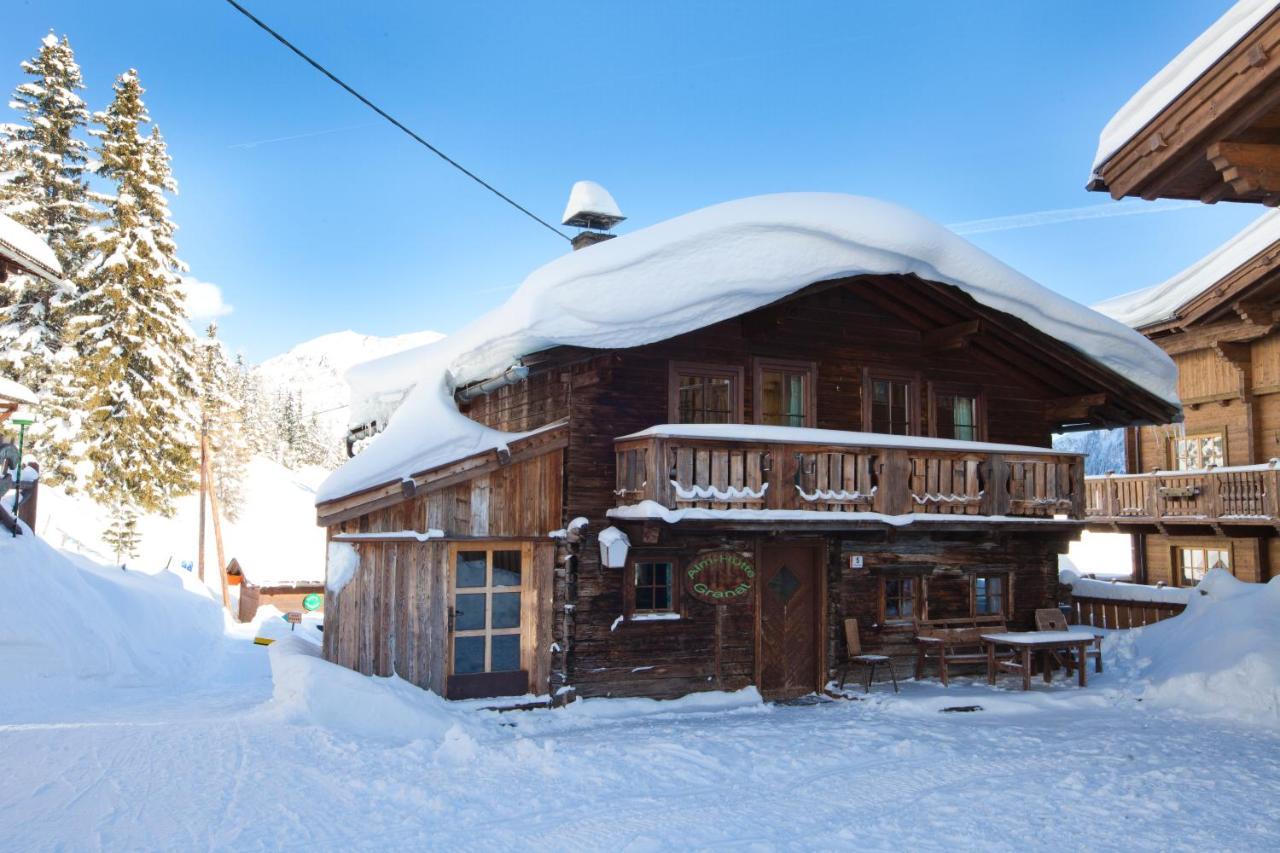 Ferienclub Silbertal - Almhütten Sölden Exterior foto